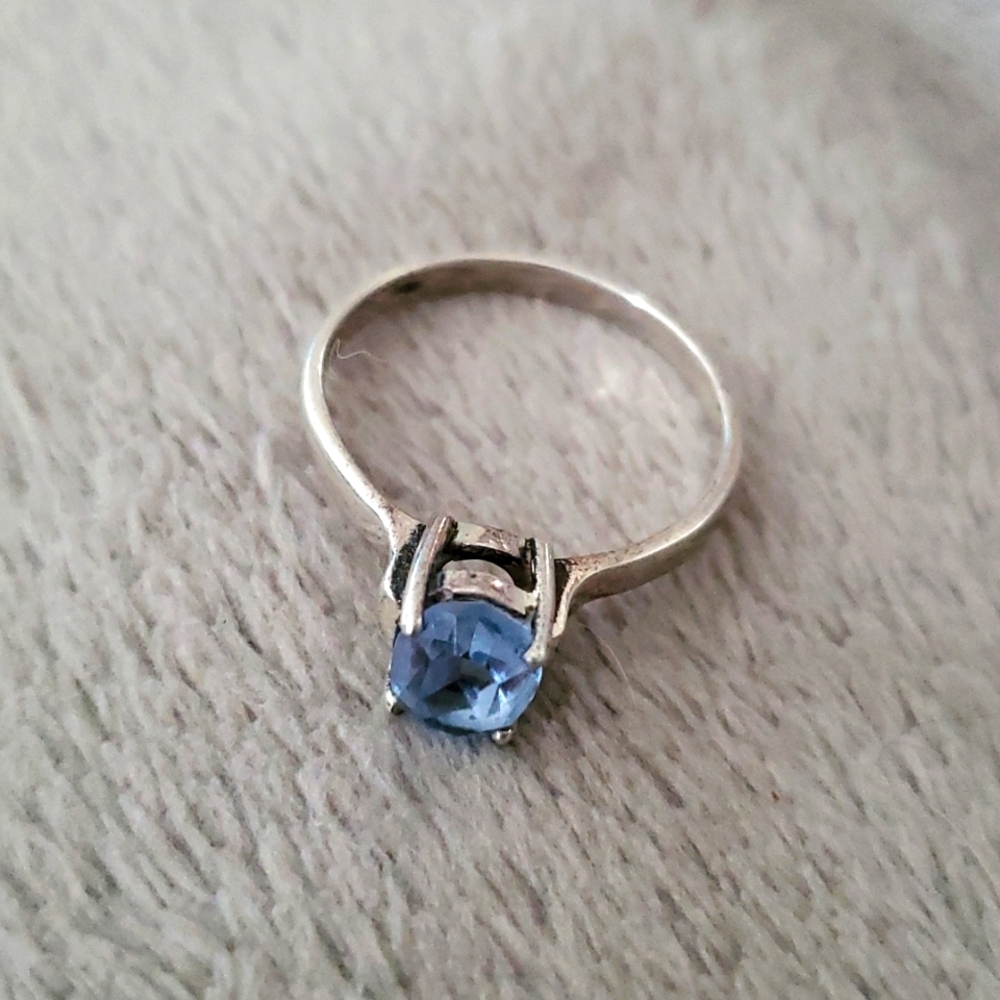 Silver Solitaire Ring - image 1